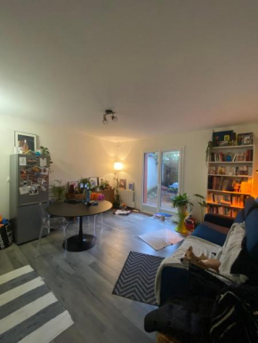 Charmant appartement 1 pièce principale avec terrasse privée proche de toutes commodités